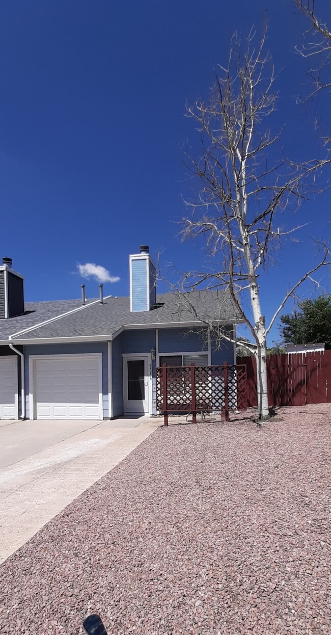 Building Photo - 5208 Solar Ridge Dr Rental