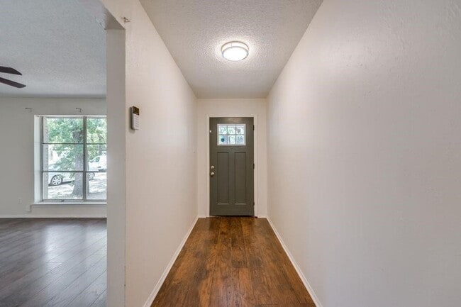 Photo - 10434 Springhaven Dr