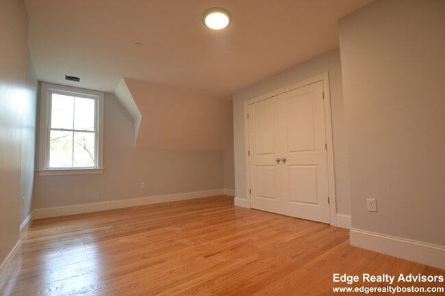 Photo - 18 Murdock St Unit 10