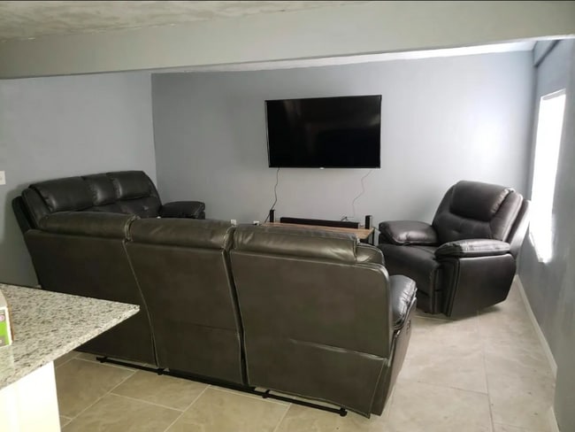 Photo - 606 SE 14th St