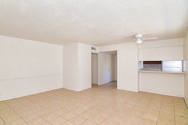Photo - The Arches Apartments