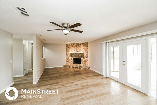 Photo - 576 Charles Carroll St