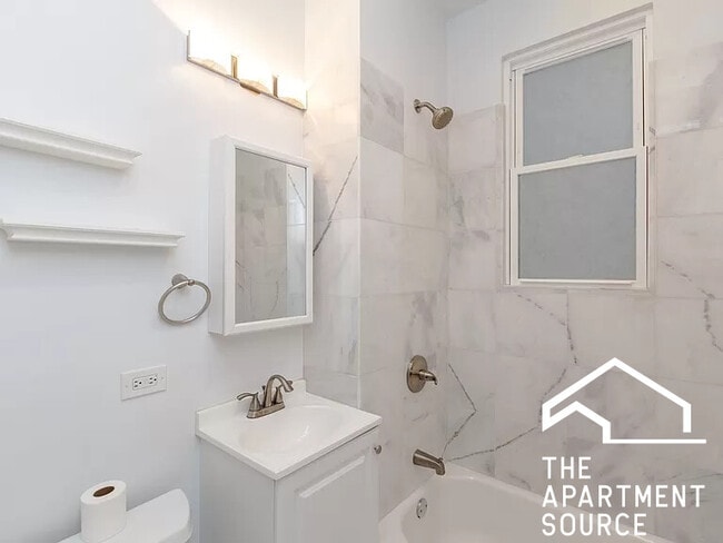 Photo - 2649 N Wayne Ave Unit 1F