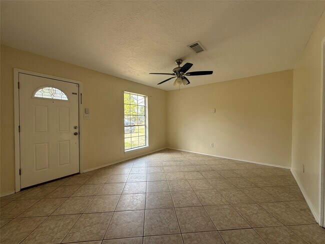 Photo - 10119 Leawood Blvd