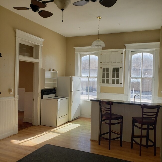 Photo - 208 N Main St Unit 201