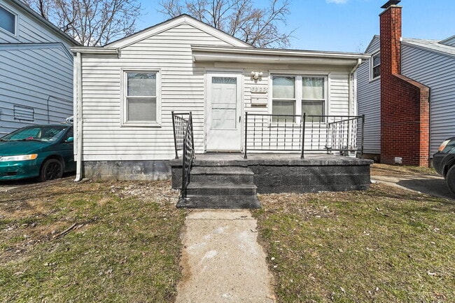 Building Photo - 7227 Orchard Ave