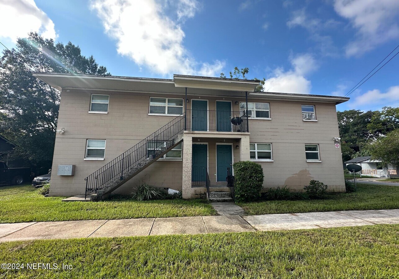 Photo - 1056 W 31st St Apartment Unit 1