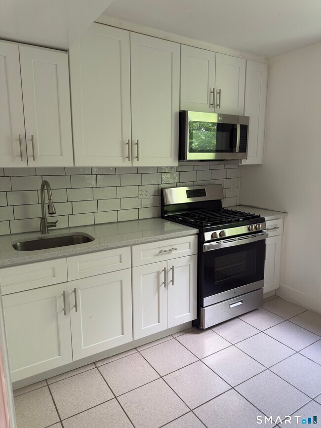 Photo - 72 Cedar St Unit 2