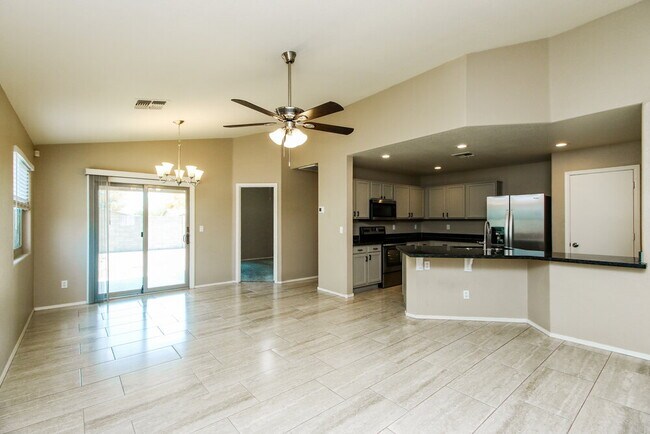 Photo - 10441 E Bonnell St