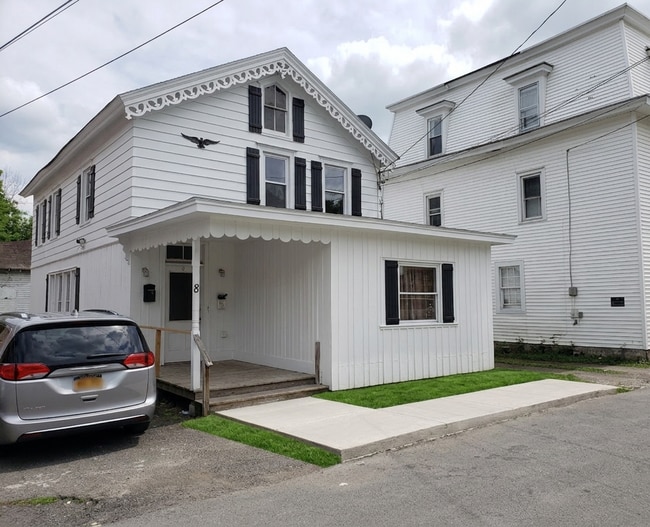 8 Park St Unit #2