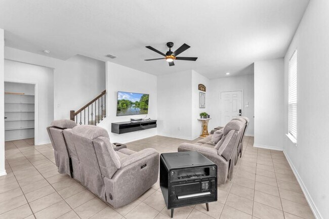 Photo - 15836 Selene View