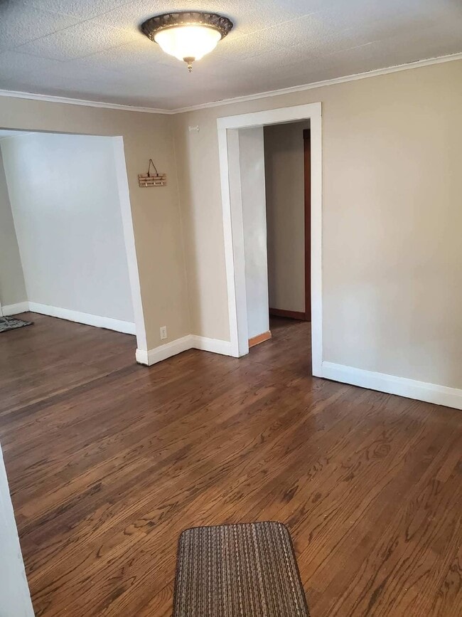 Photo - 5519 Evergreen Ave