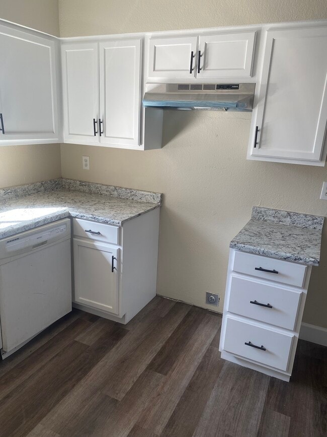 Photo - 3136 E Cicero St Apartamento Unidad 201