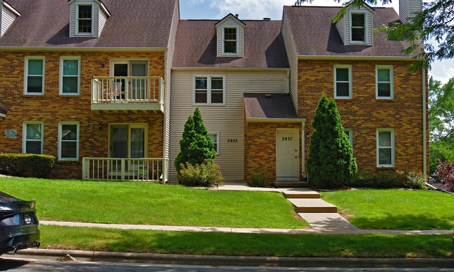 Building Photo - 2933 Cimarron Trl Rental