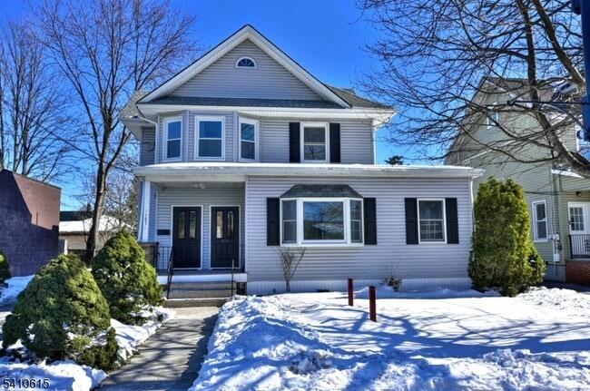 Building Photo - 383 Lafayette Ave