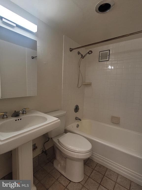 Photo - 210 Locust St Unidad 22CW