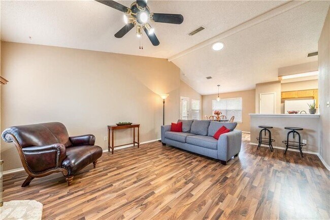 Photo - 3010 Red Bay Dr