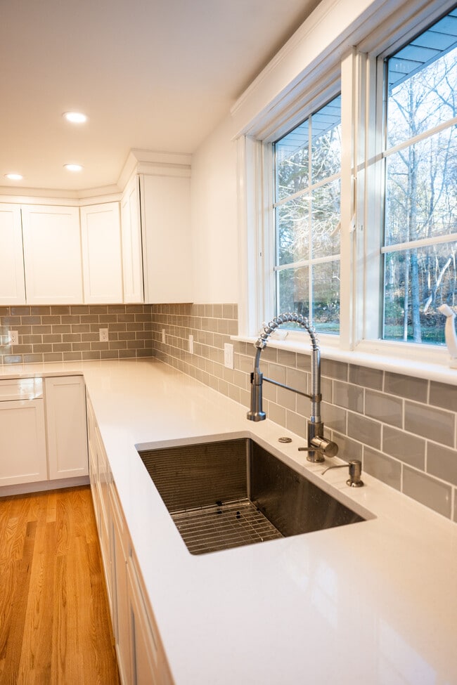 Photo - 6 Eastfield Rd