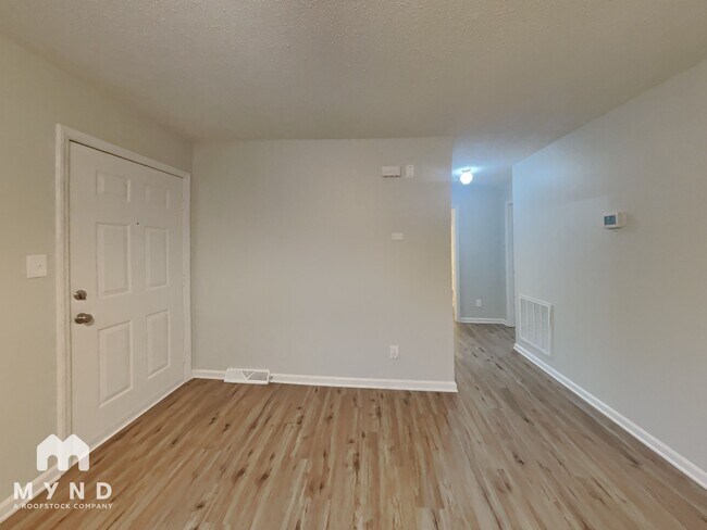 Photo - 16812 Clear Creek Dr