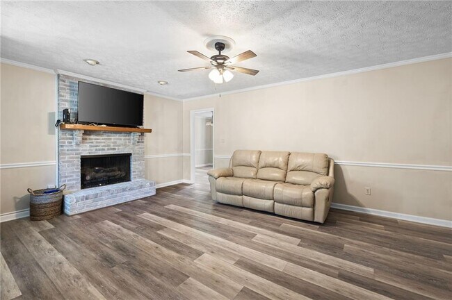 Photo - 1493 Martin Nash Rd SW