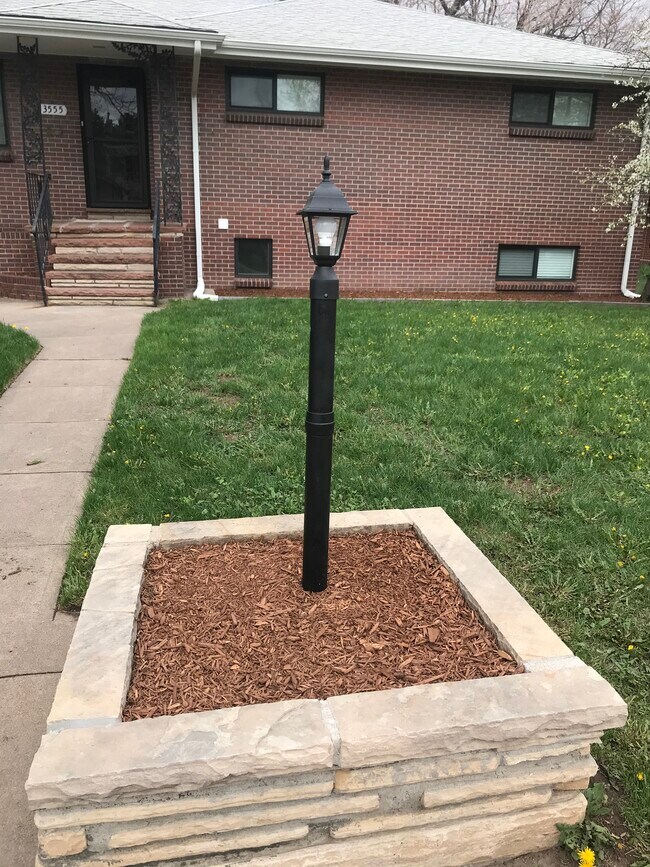 Photo - 3555 S Downing St Unidad 1