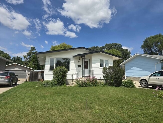 Building Photo - 37 Glenthorne Crescent