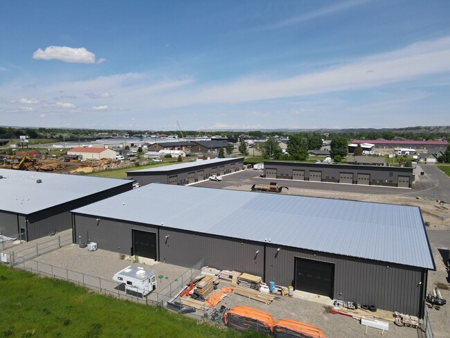 Photo - 3734 Cresent Lake Rd Unidad #4