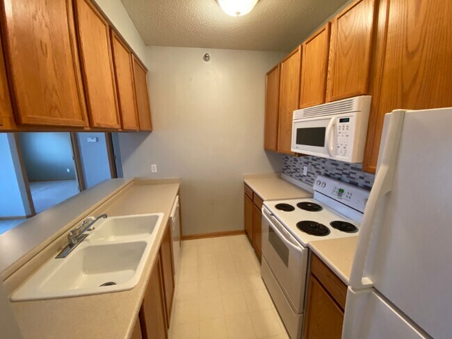 Photo - 1380 SE Florence Dr Unidad 47