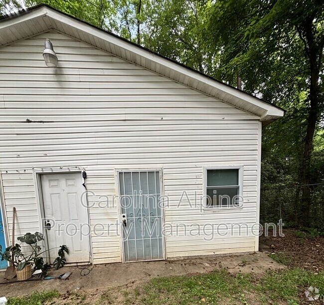 Building Photo - 2512 Finchley Dr Rental