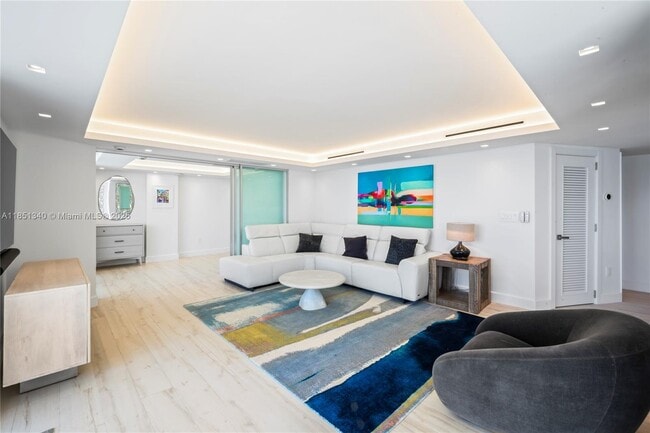 Photo - 2401 Collins Ave Unit 1402