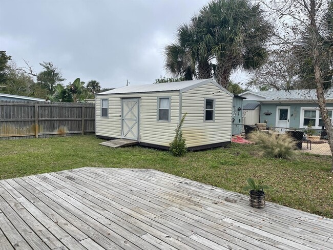 Photo - 1105 10th St N