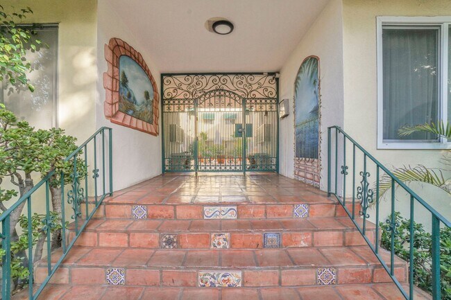 540 N Orlando Ave