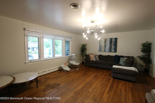 450 Redmond Ave