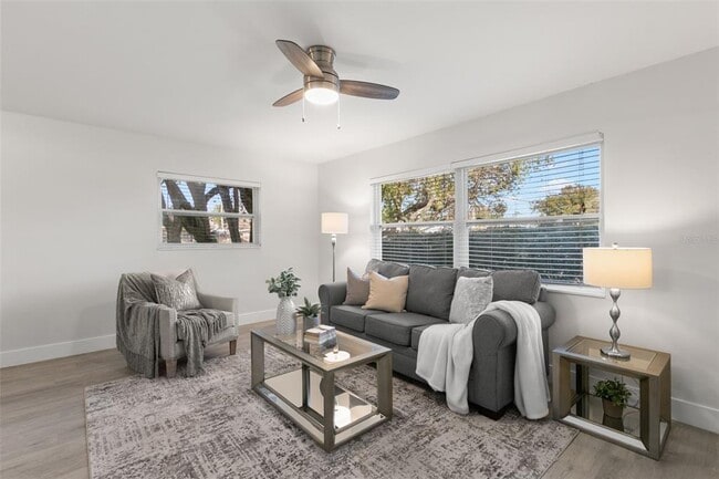 Photo - 5931 Denver St NE