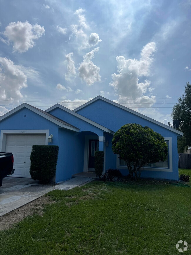 Building Photo - 4912 Aventura Blvd Rental