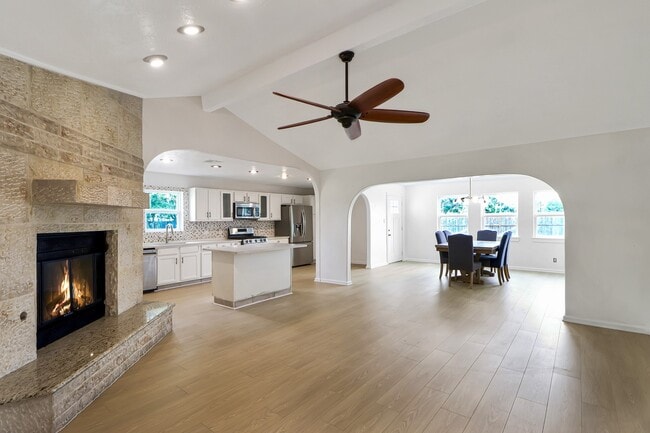 Photo - 6014 Willowbend Blvd