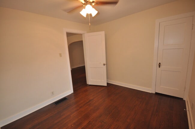 Photo - Apollo-Pre-Leasing Now for the Fall Semest...