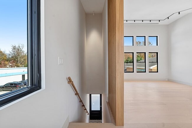501 Haddonfield-Berlin Rd Unit 2nd Floor Loft