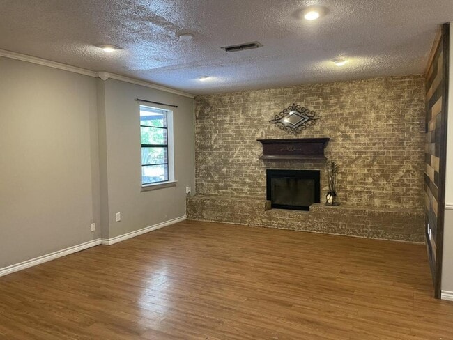 Photo - 1206 Phyllis Dr