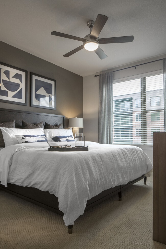 2BD, 2BA - 1055SF - Primary Bedroom