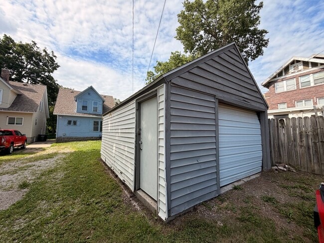 Photo - 3 Bedroom House - $850