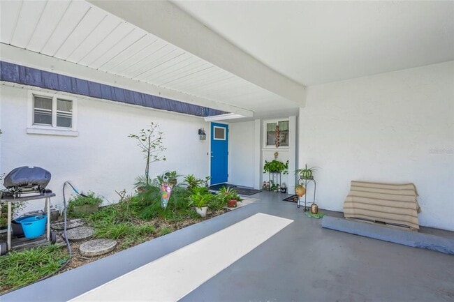 Photo - 1325 Glen Oaks Dr E