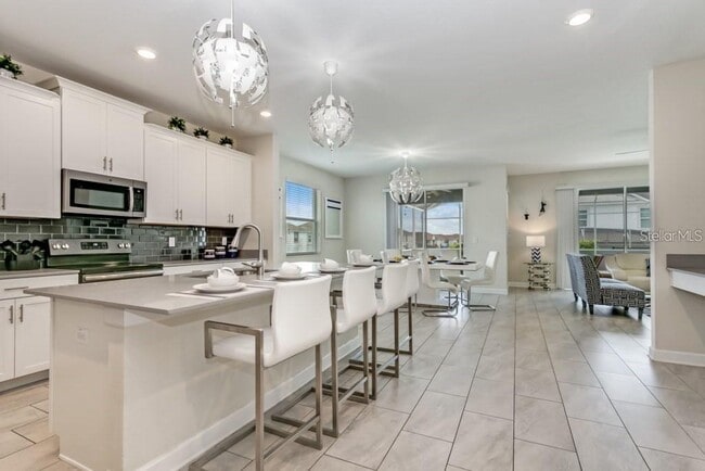 Photo - 1561 Flange Dr