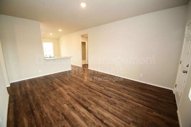 Photo - 3004 E 12th St