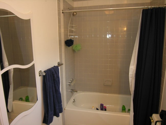 Building Photo - 3883 Manayunk Ave