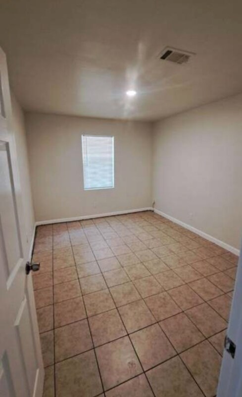 Photo - 13703 Segrest Dr Unit 2