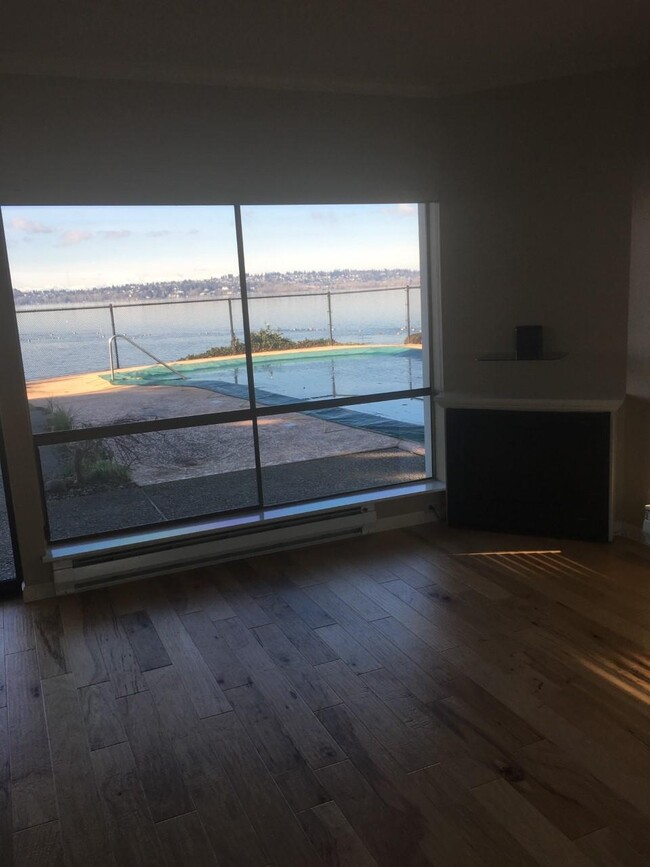 Photo - 6225 Lake Washington Blvd NE Unit 102