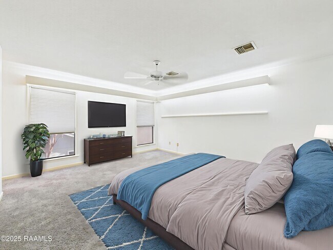 Photo - 19 Courtyard Cir