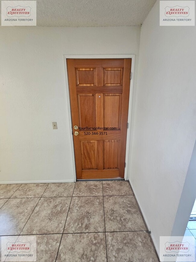 Photo - 22nd & Kolb Area Condo - Upstairs unit in Langley Gardens