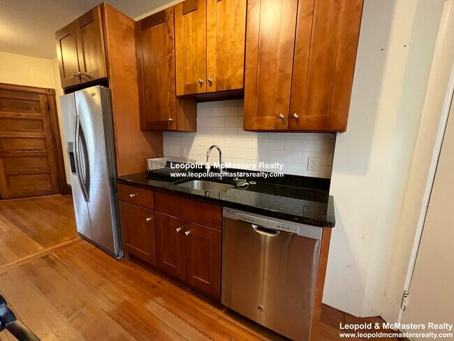 Photo - 44 High St Unit 2